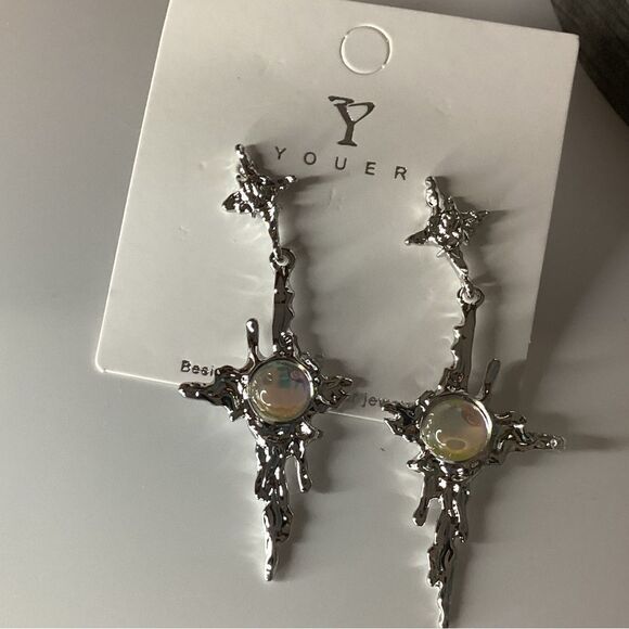 ⭐️SilverTone Cross Melting Moonstone Post back Earrrings. - Picture 3 of 16